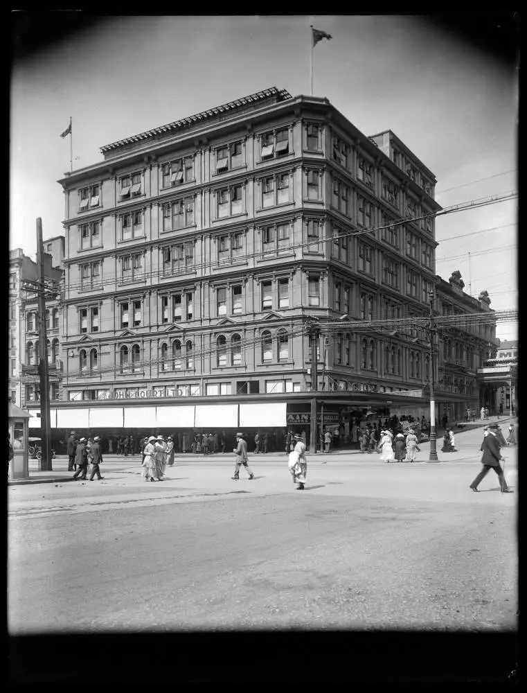 John Court Ltd, Victoria Street, Auckland Central, 1918