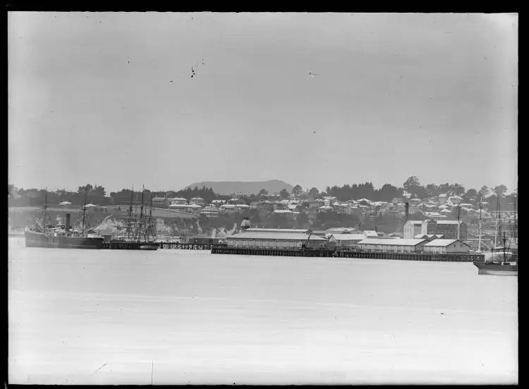 Auckland waterfront and Parnell, 1901