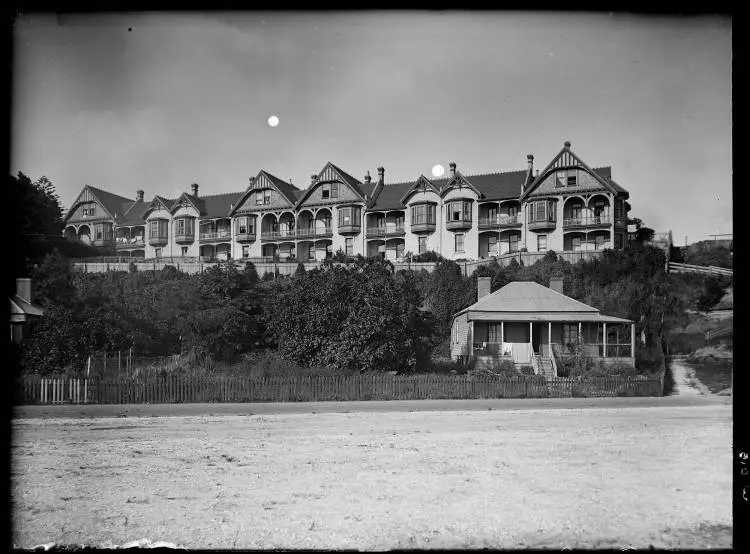 Houses in Dilworth Terrace, Parnell, 1907