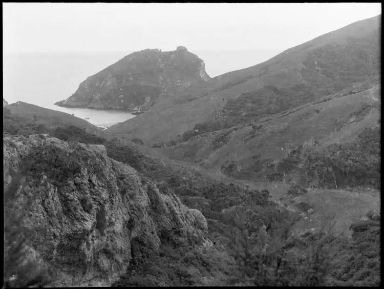 Fanal Island?, 1933