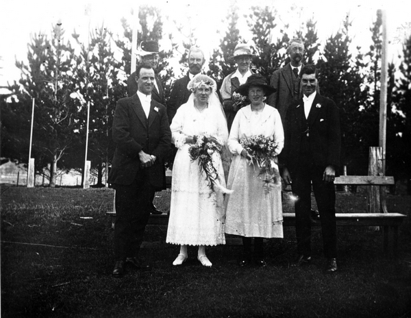 Wedding of Wynton French and Eileen Cripps : photograph