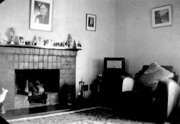 Sitting-room at 126 Essex Street, Masterton : digital image