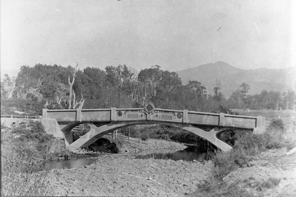 ANZAC Memorial bridge, Kaiparoro