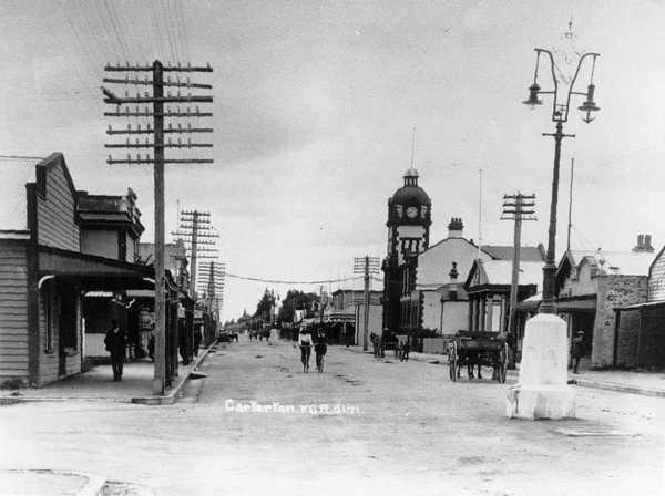 High Street, Carterton