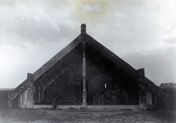 Nga tau e waru, Te Ore ore meeting house