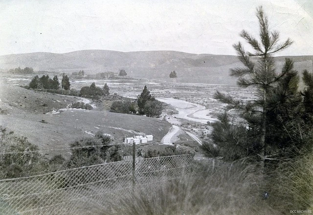 Relief Workers camp in Camp Gully, Waipori, 1933