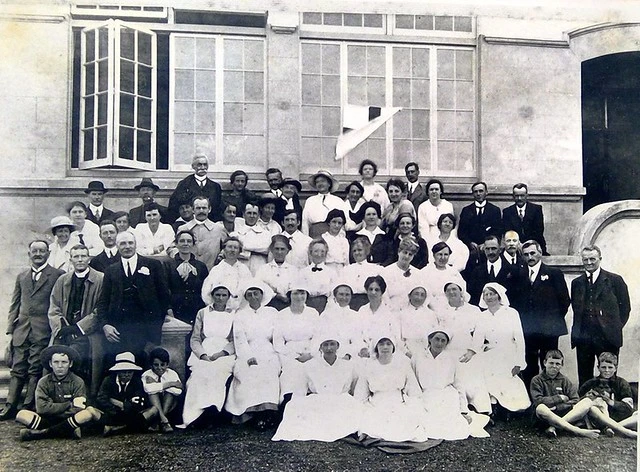 Volunteer medical and support staff outside Northcote Infants School - 1918 Influenza