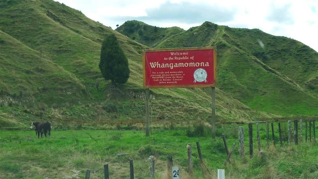 Welcome to the Republic of Whangamomona, Taranaki