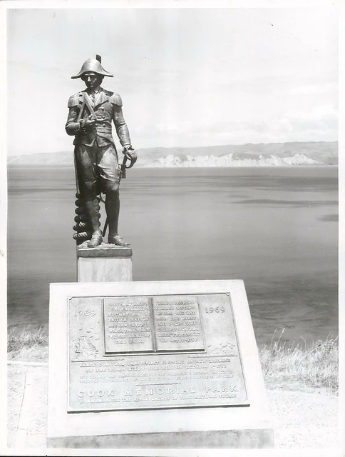 James Cook Memorial Statue