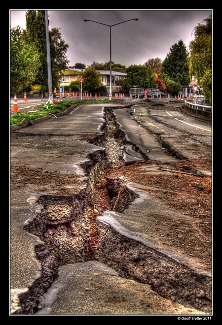 Christchurch Earthquake 2011 - Fitzgerald Fracture 01