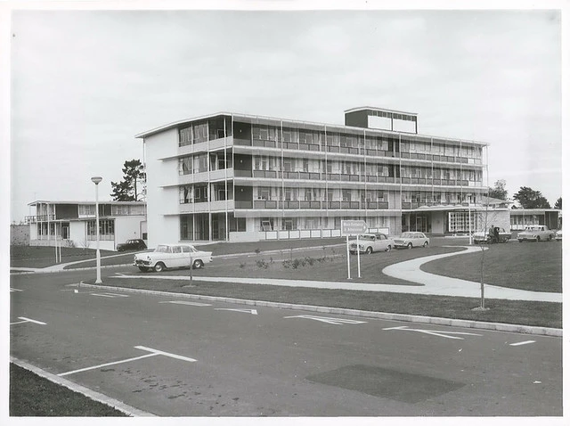 Waitakere Obstetric Hospital. (Lincoln Road, Henderson).