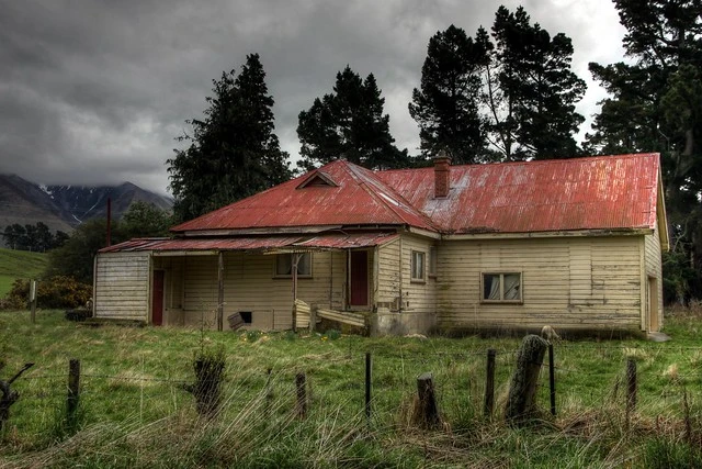 Old house, Mount Hutt, Canterbury, New Zealand