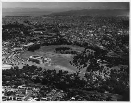 Aerial view over Auckland Museum and Domain.