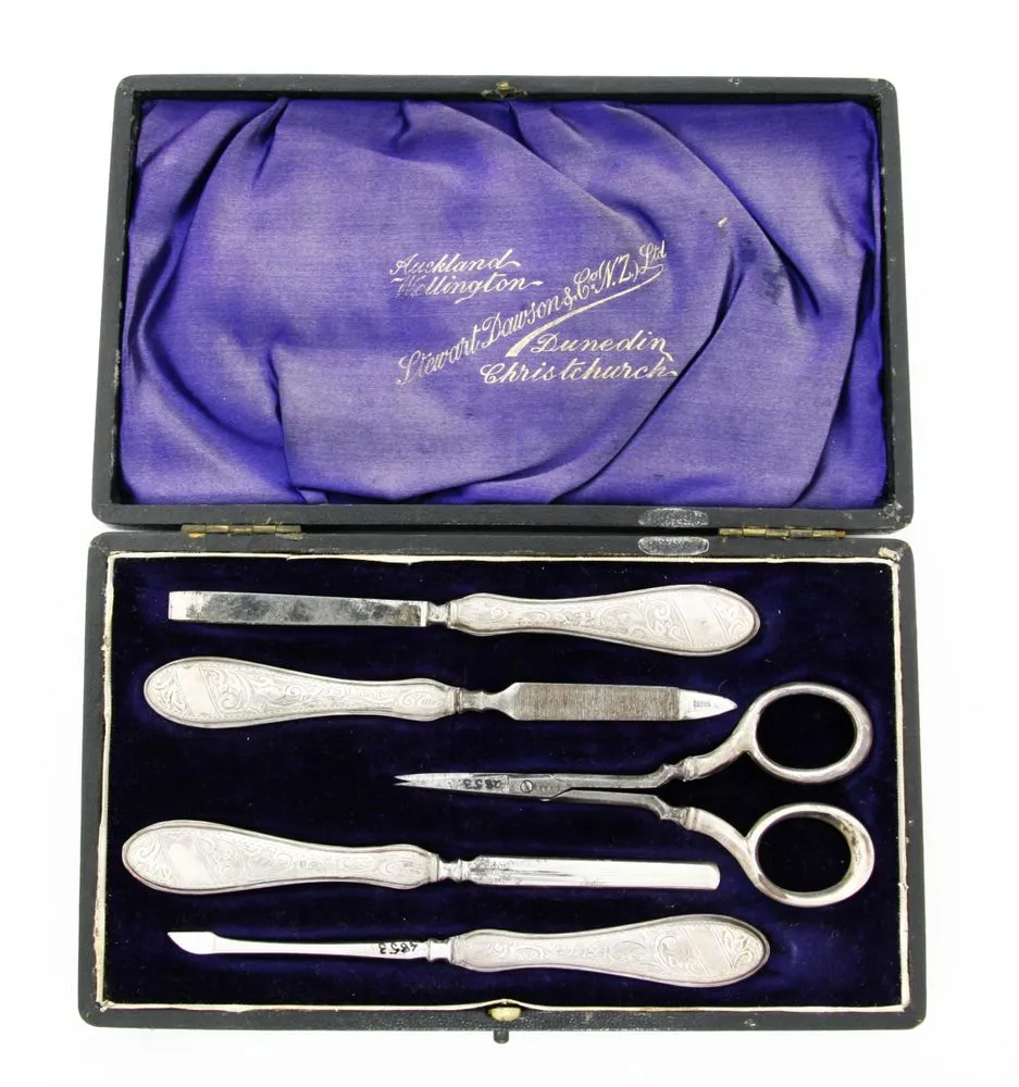 Manicure Set