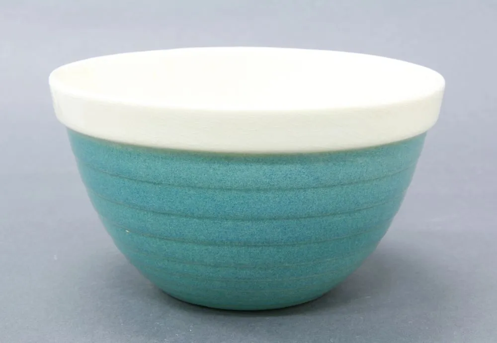 Mixing bowl