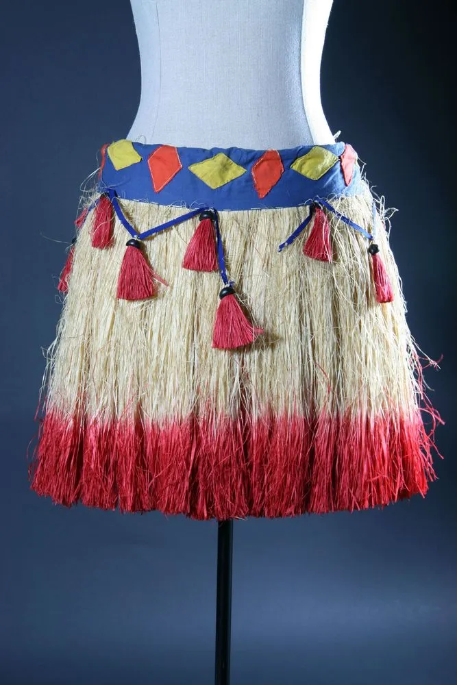 Pāreu kiri'au (Hula Skirt)