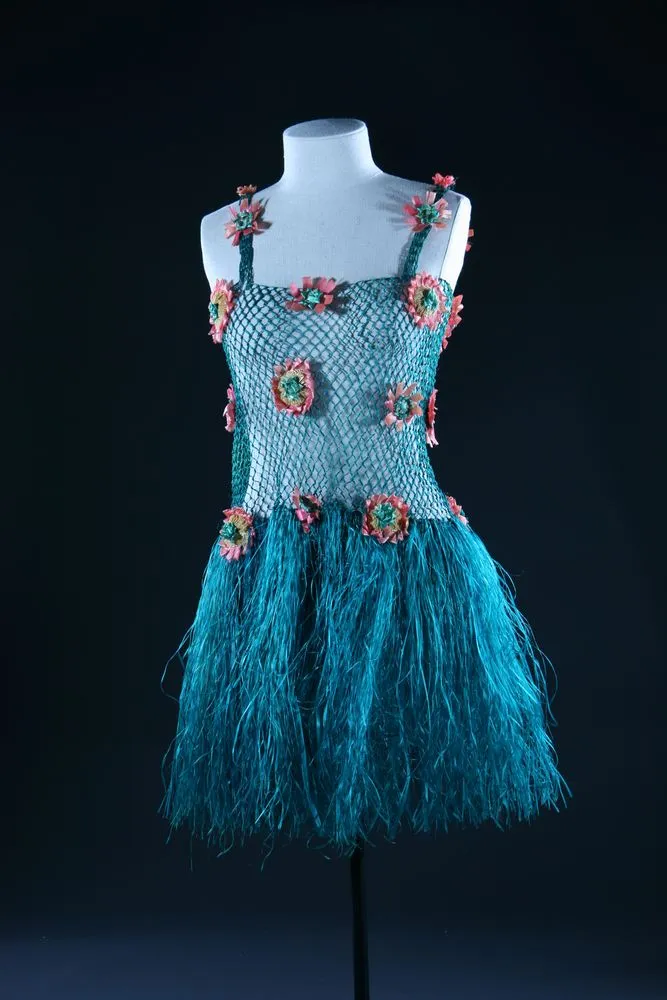 Rākei 'ura (Dance costume)