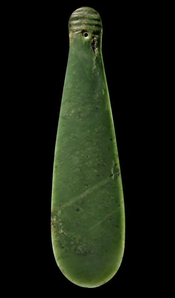 Mere pounamu (nephrite weapon)