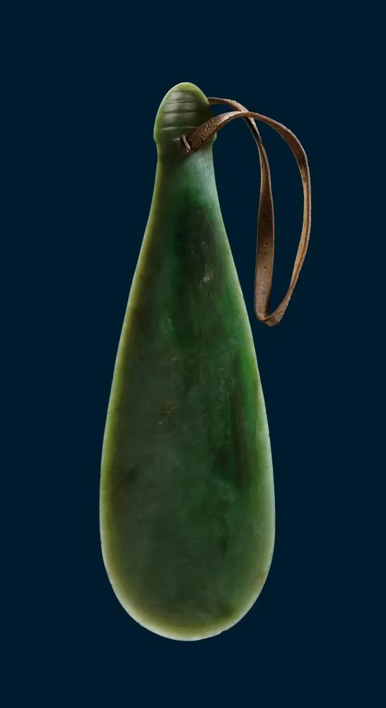 Mere pounamu, named Horokiwi (nephrite weapon)
