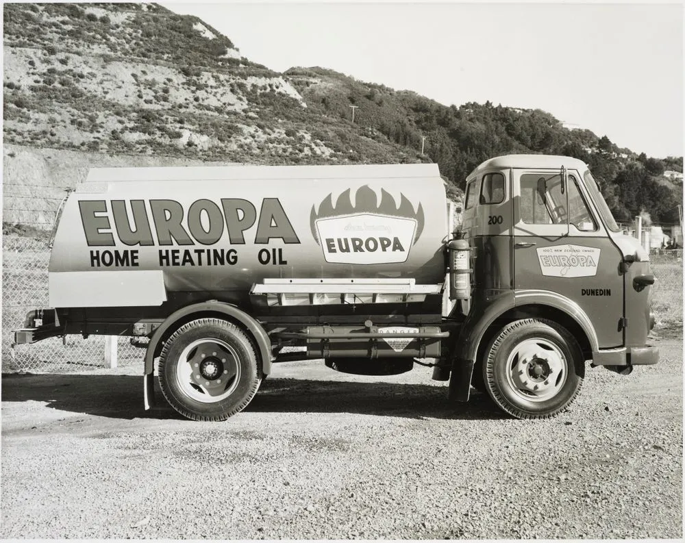 Europa Oil Truck