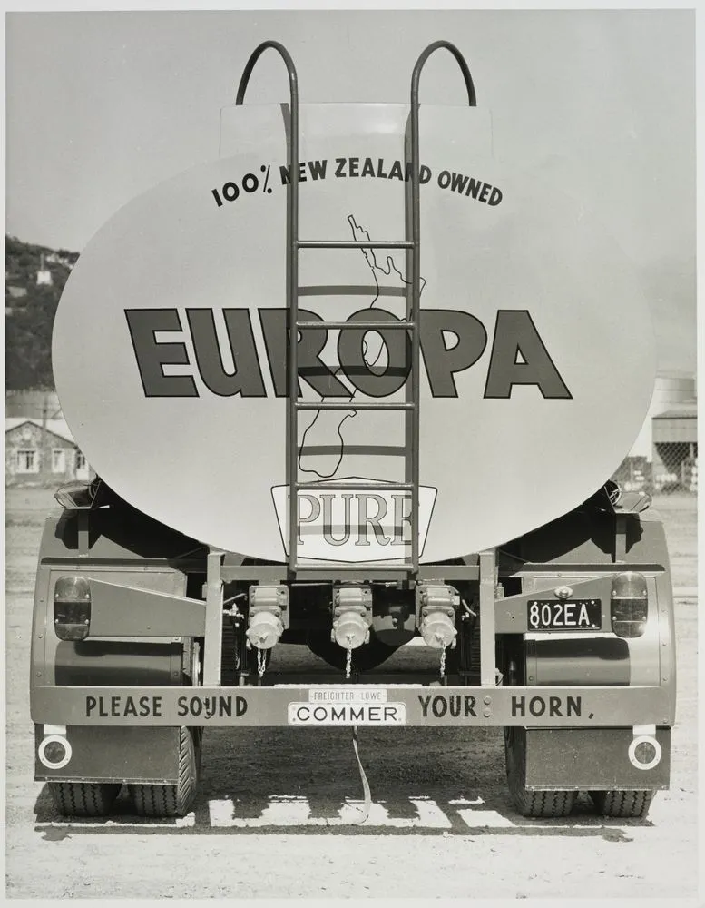 Europa Oil Truck