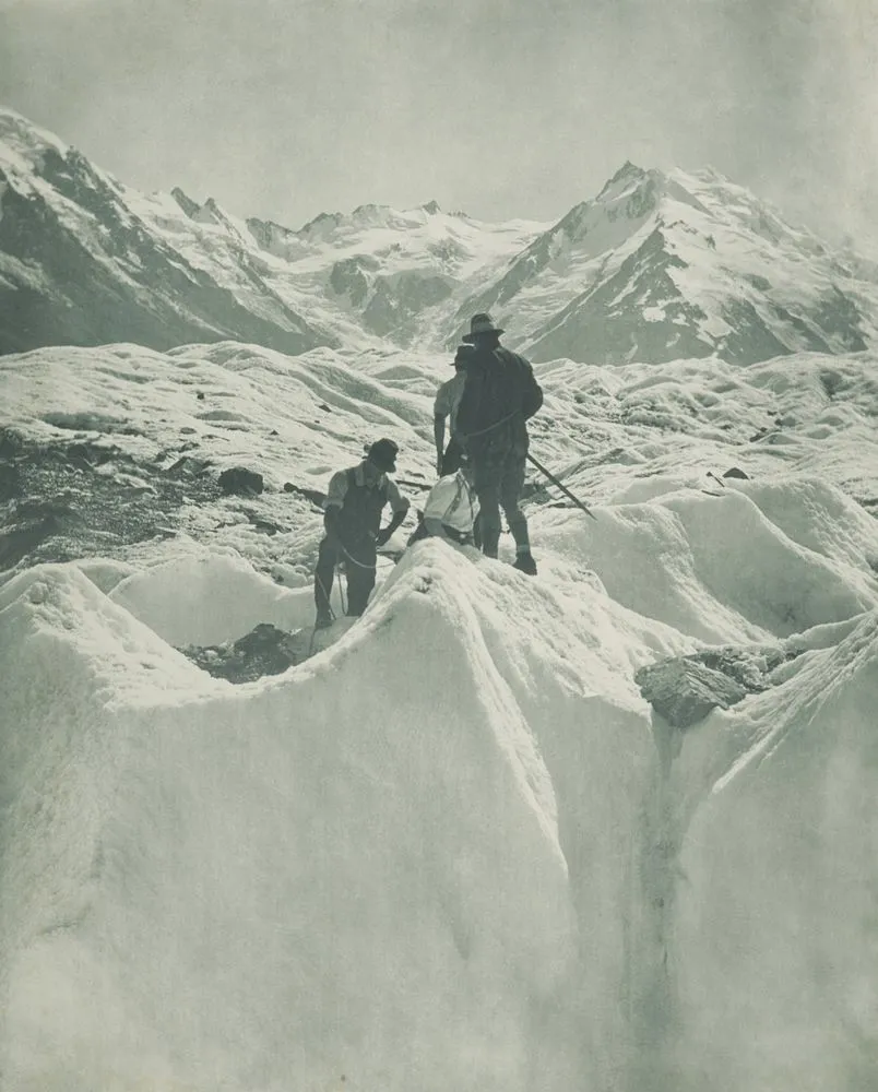 On the Hochstetter Glacier