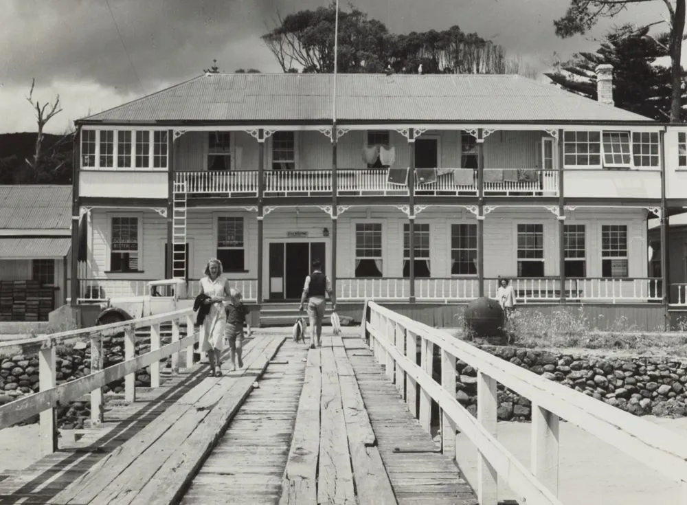 Opononi Hotel