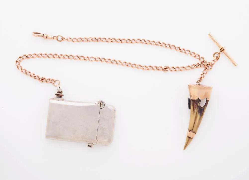 Fob chain with cigarette lighter and fob pendant (huia beak)