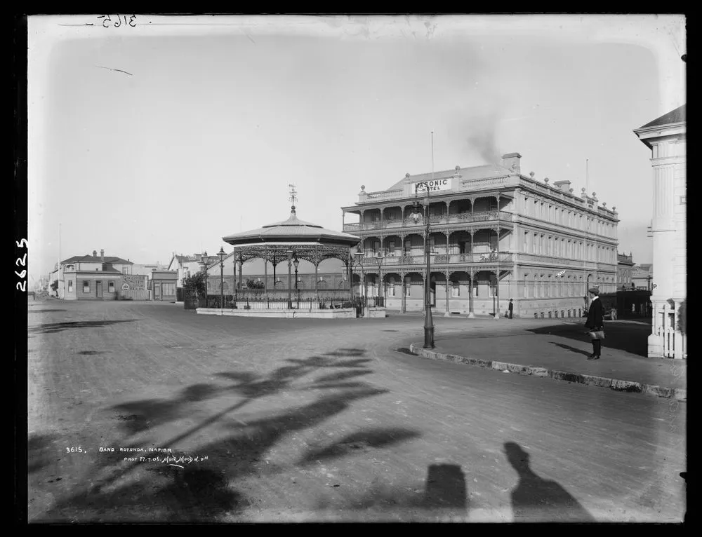 Band rotunda, Napier