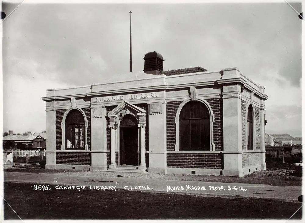 Carnegie Library, Clutha