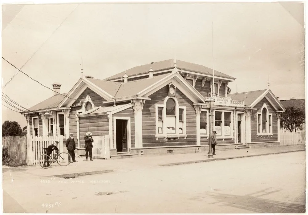 Post office, Westport