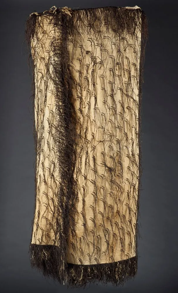 Korowai (cloak with decorative tassels)