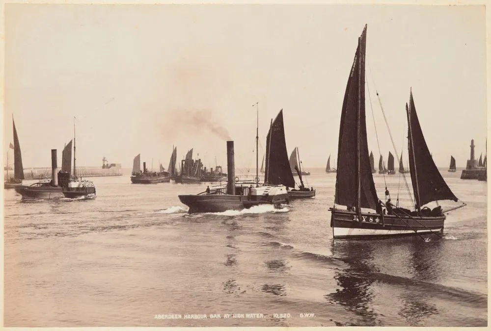 Aberdeen Harbour Bar at High Water