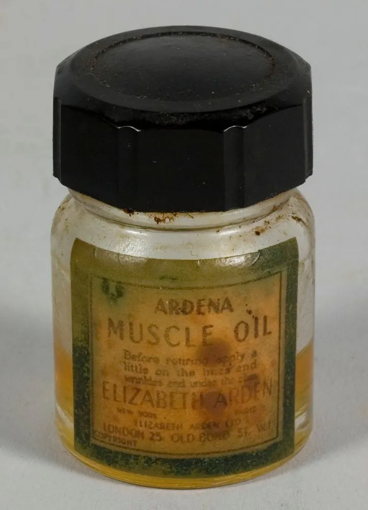 Elizabeth Arden, 'Muscle oil'