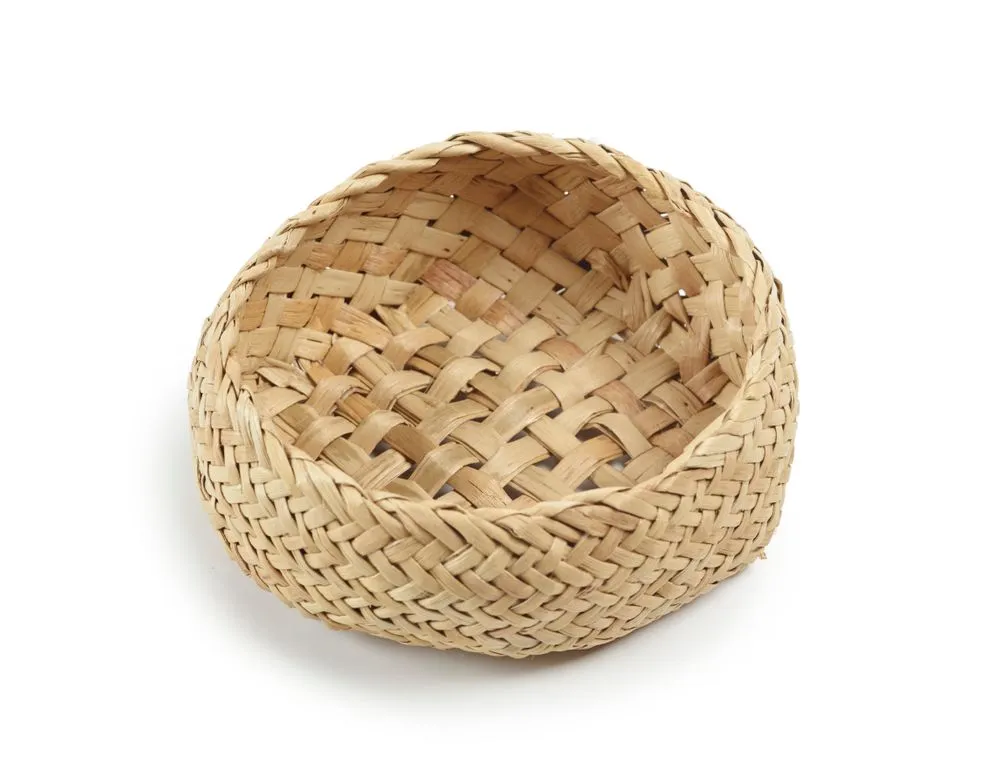 Kono (woven fruit bowl)