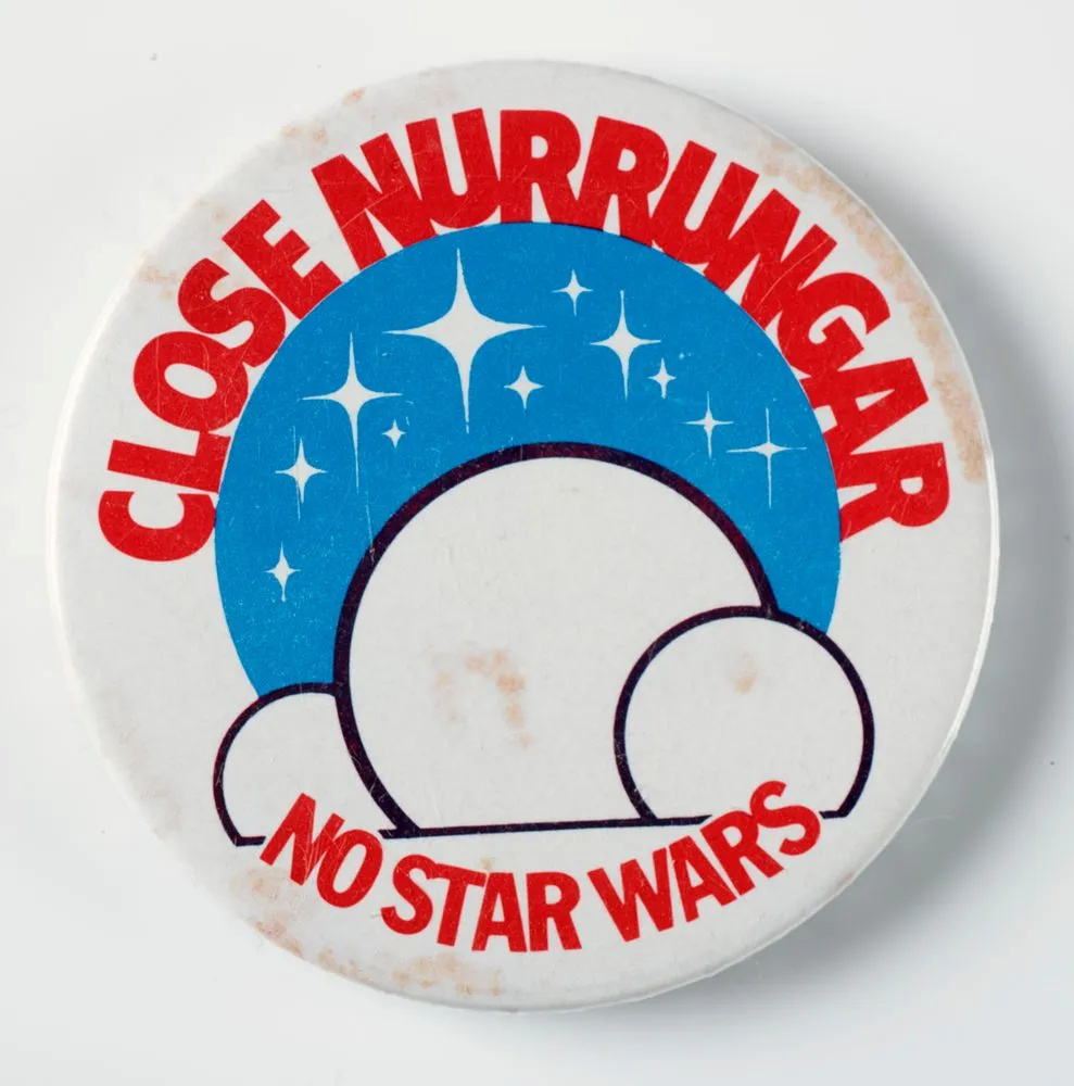 Badge, 'Close Nurrungar'