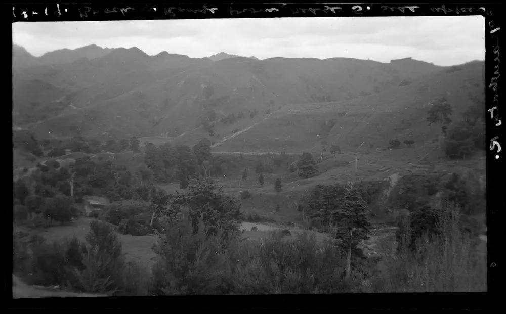 Bracken Range from ridge, south side upper Kaiwhata river