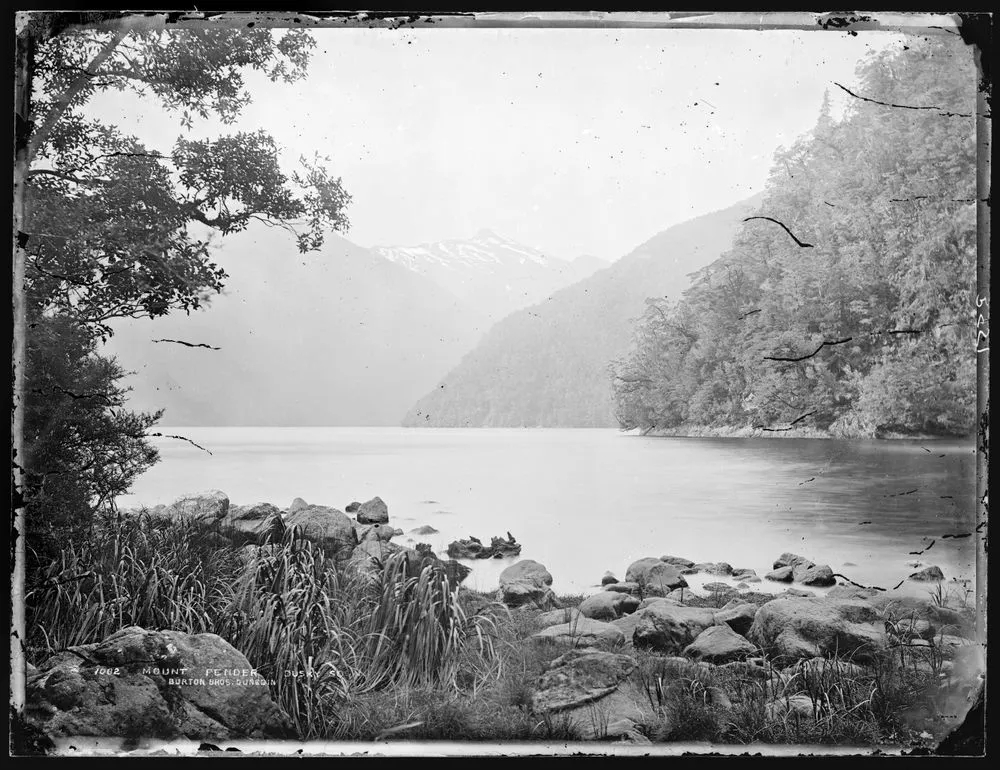 Mount Pender, Dusky Sound