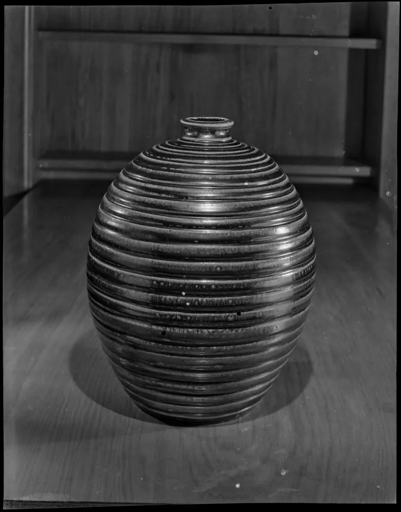 Len Castle pottery