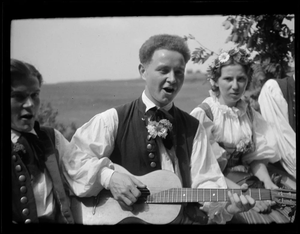 Man playing a guitar