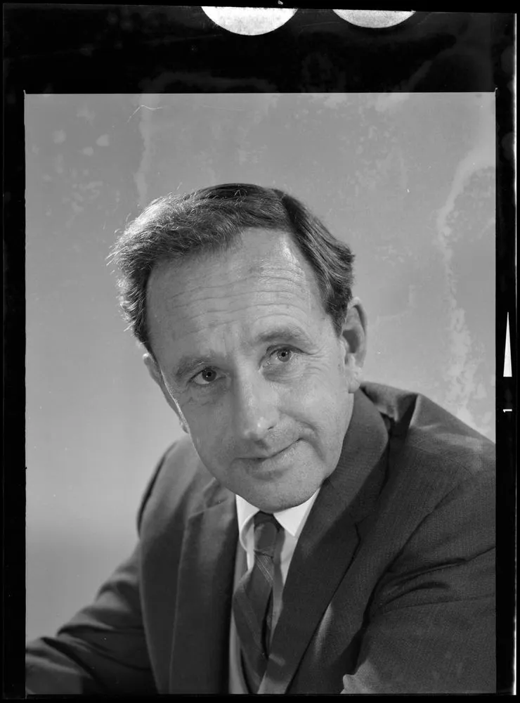 Bob (Robert James) Tizard, MP