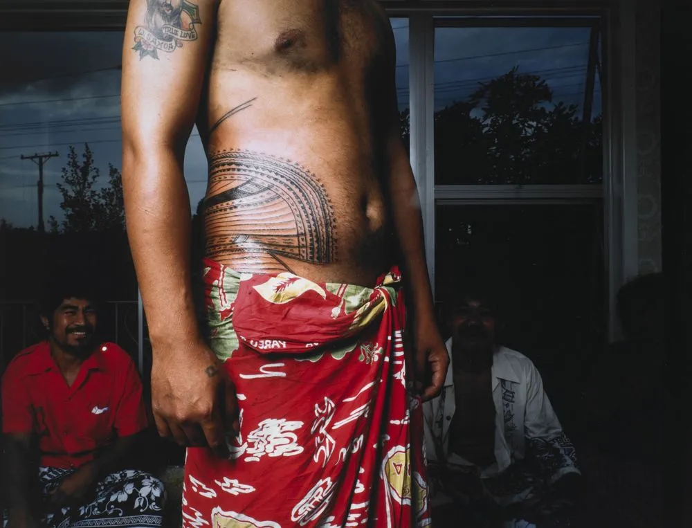 1982. Te Atatu South, west Auckland. Tufuga tatatau: Su'a Tavui Pasina Iosefo Ah Ken