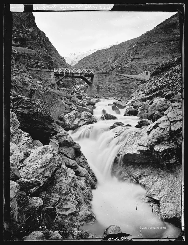 Falls of the Roaring Meg, Kawarau Gorge, Otago, NZ