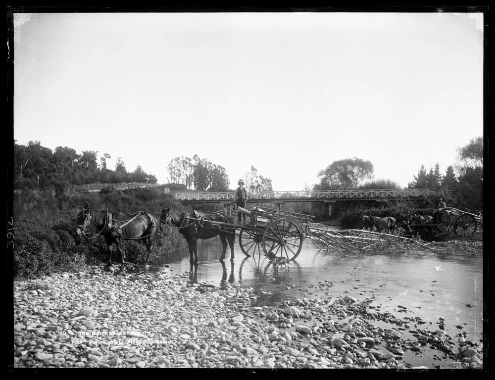 The Bridge, Geraldine