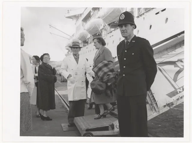 Ship arrival at Wellington wharf site