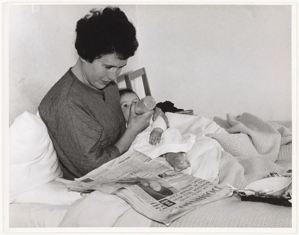 Mothers and children, Wellington