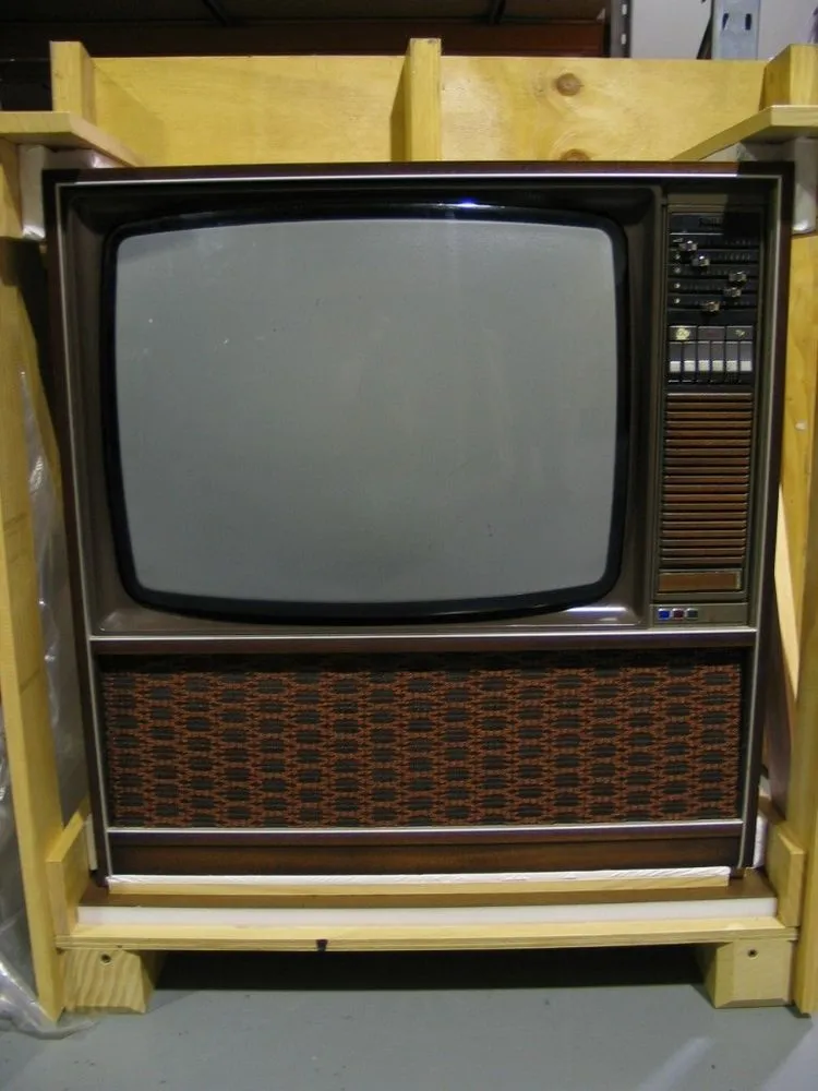 Colour television set, 'K9' model, Philips brand