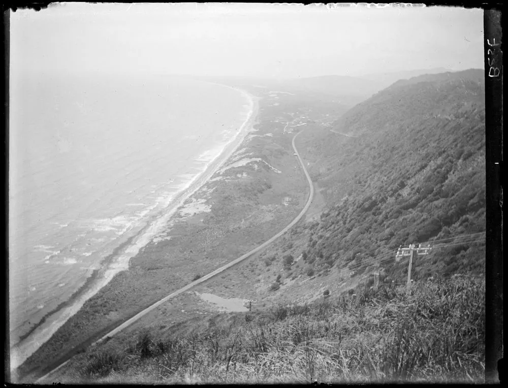 The Paekakariki coastline looking north from Paekakariki Hill to Kenakena 21.11.07