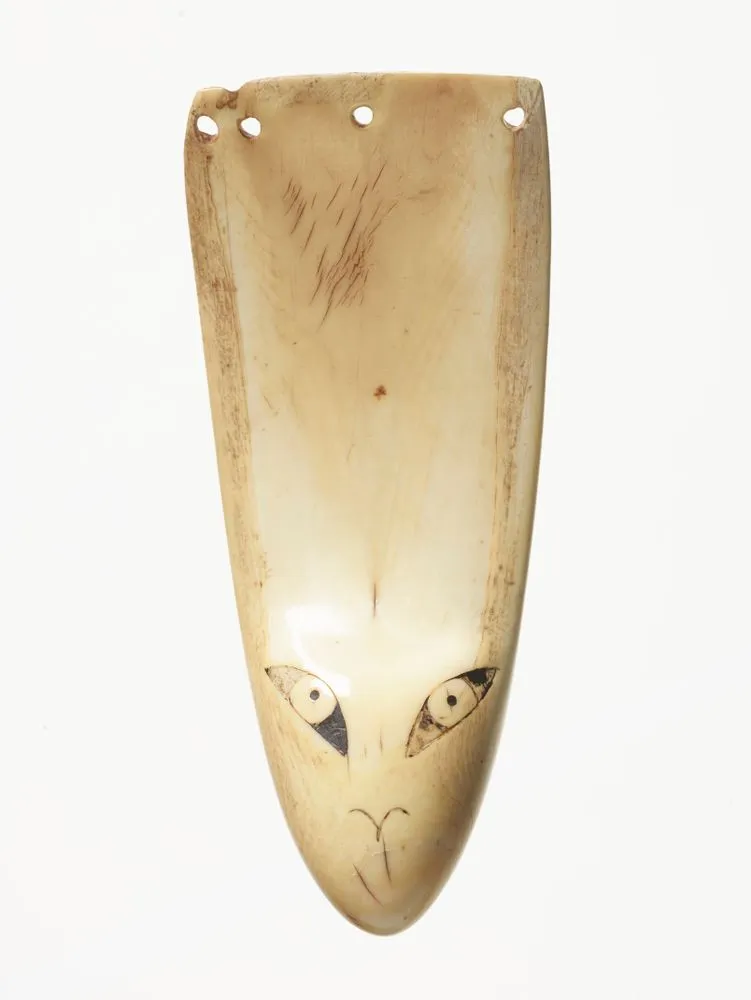 Rei Niho Paraoa (sperm whale tooth pendant)