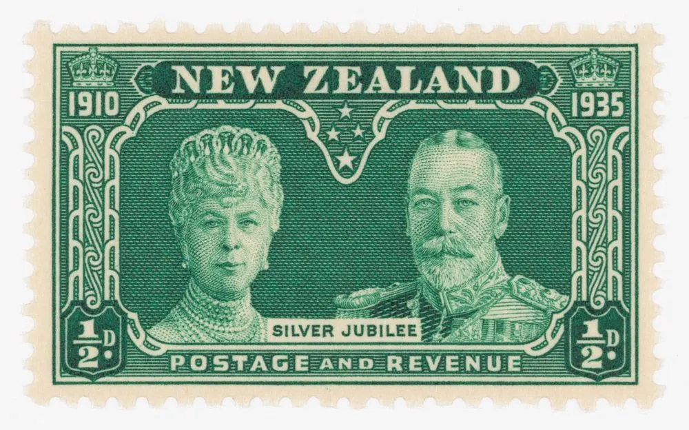 Issued half penny 'King George V and Queen Mary' Silver Jubilee stamp